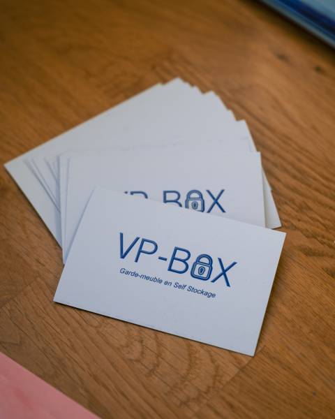 Cartes de visite VP-Box à Yerville et Yvetot en Normandie