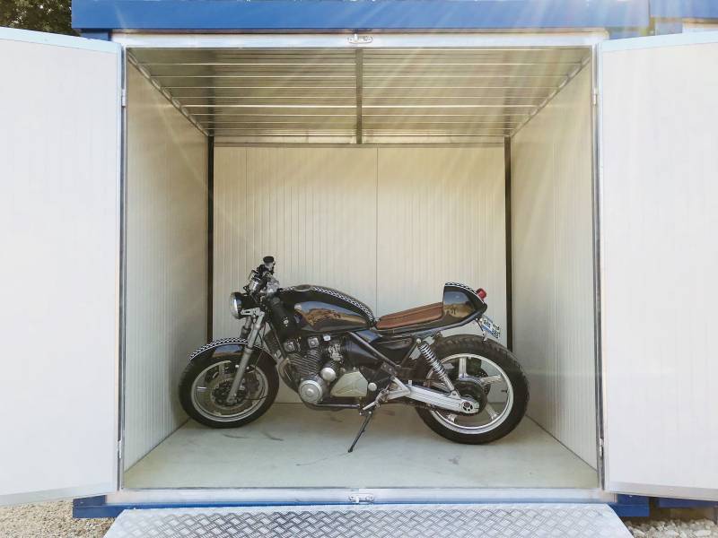 Louer un box pour entreposer une moto près de saint Valery en Caux