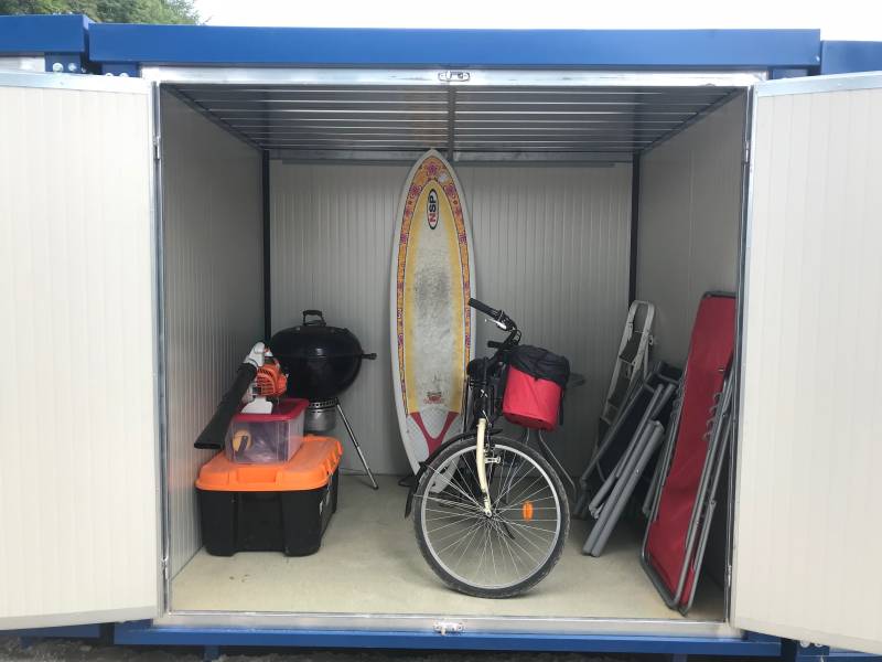 cherche a stocker des affaires à yvetot